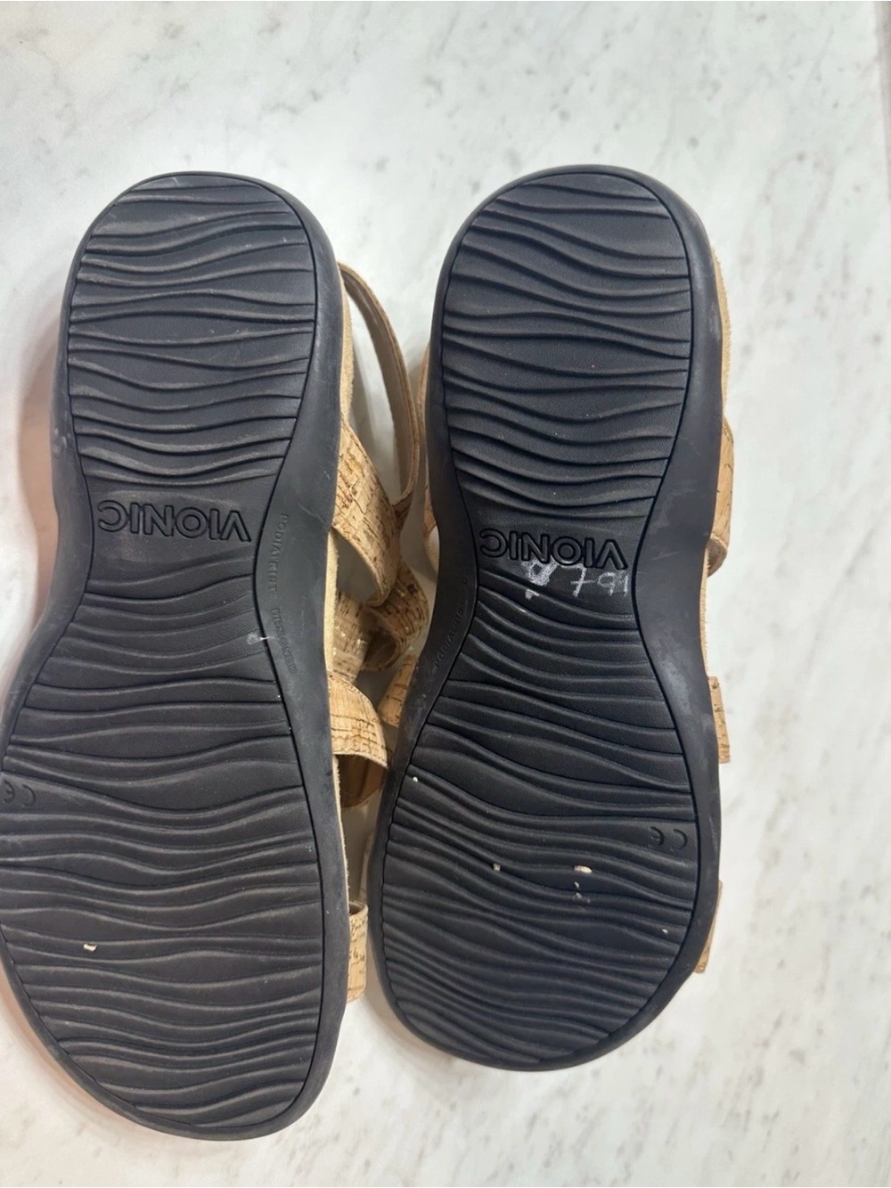 Vionic Amber Sandals Womens Size 8 Tan Cork Print Hook Loop Comfort Orthotic - Picture 6 of 7
